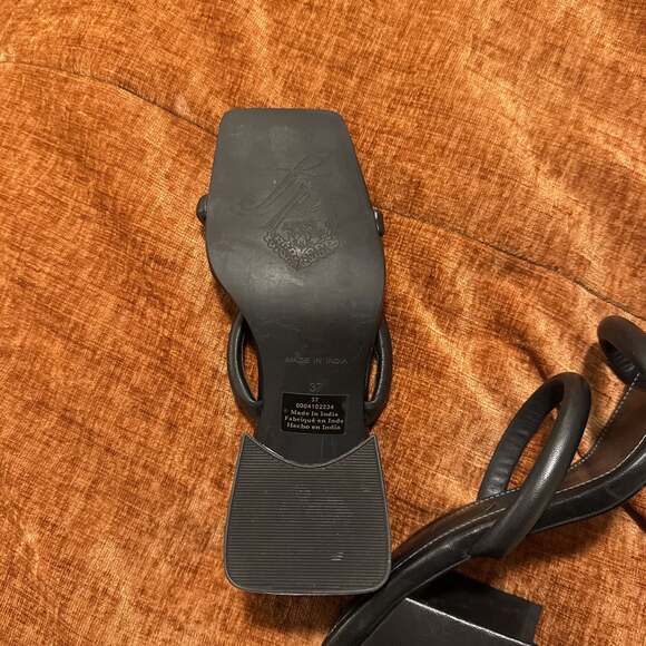 Free People Parker Double Strap Pillow Heels Black Leather - Picture 5 of 6